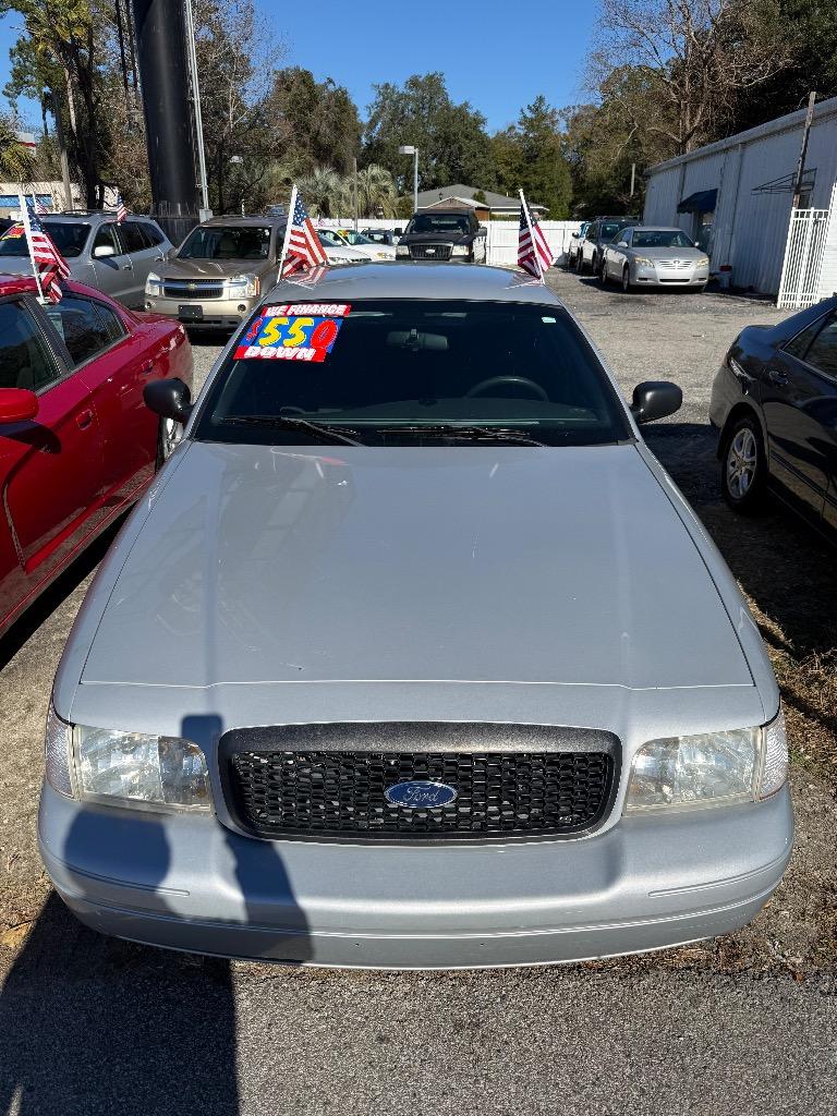 2008 Ford Crown Victoria's photo