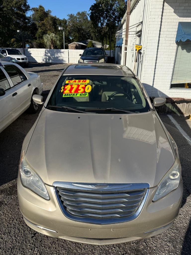 2013 Chrysler 200 Touring
